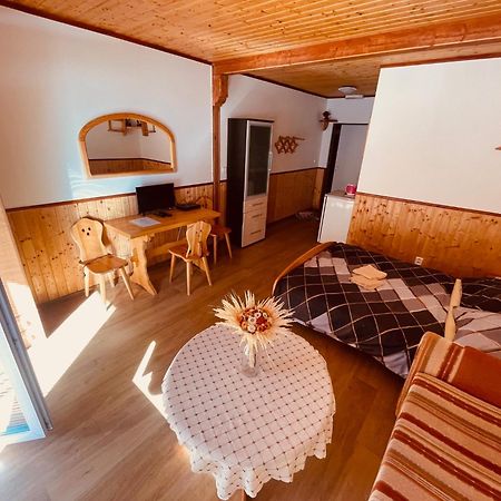 Pension Peklo Trutnov Esterno foto