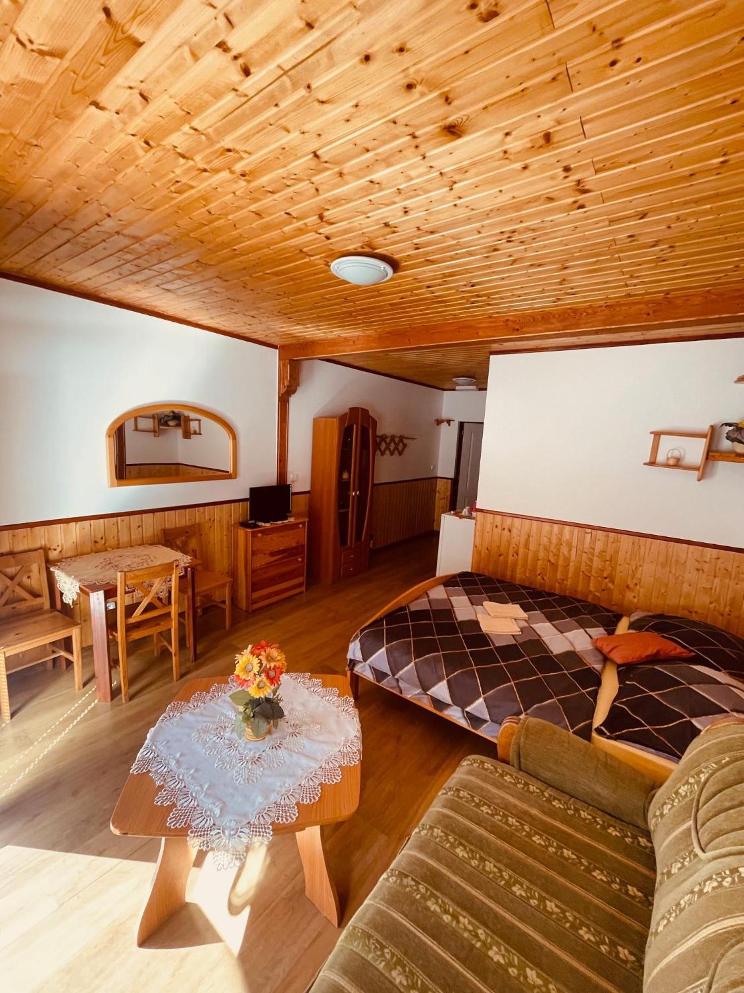 Pension Peklo Trutnov Esterno foto