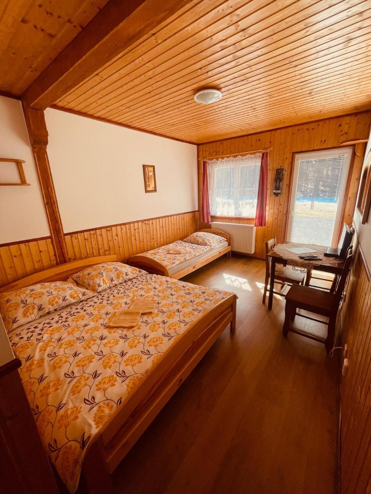 Pension Peklo Trutnov Esterno foto
